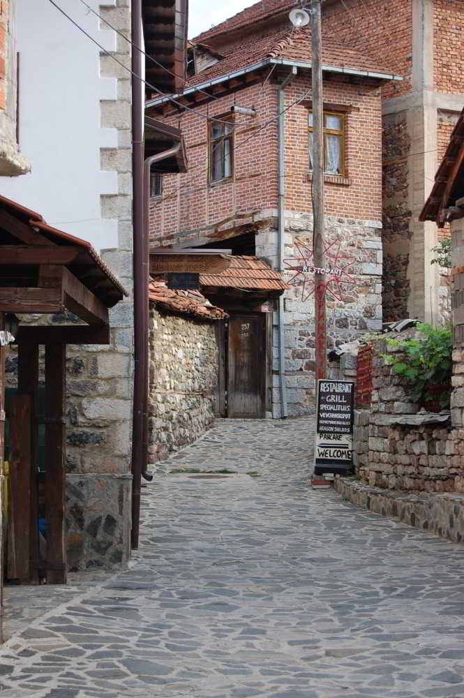 Old street Vevcani